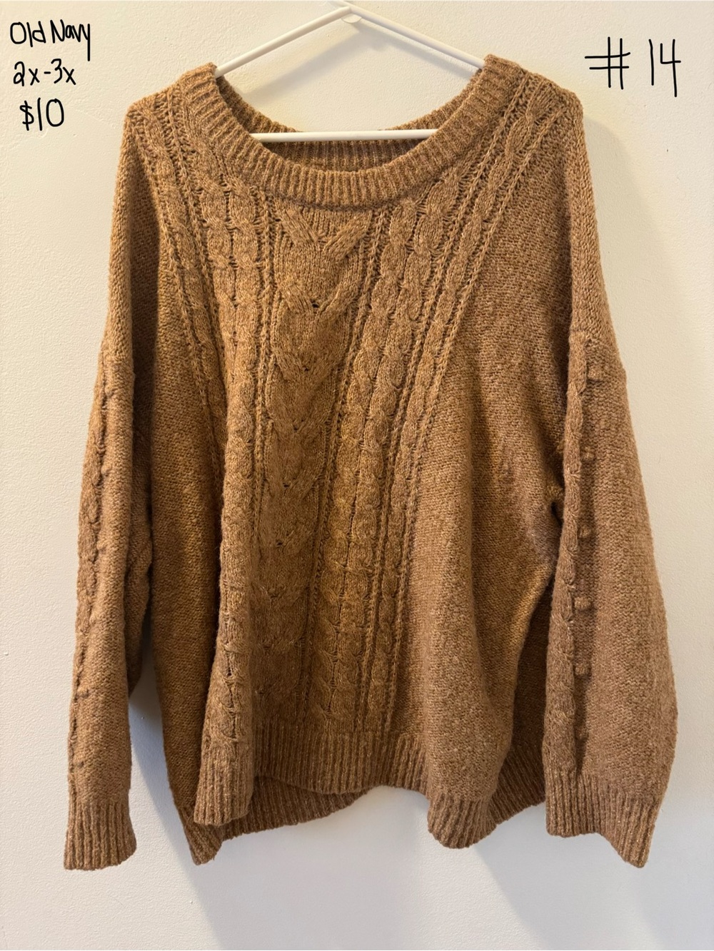Old Navy Cable-Knit Crew Sweater in Camel Brown